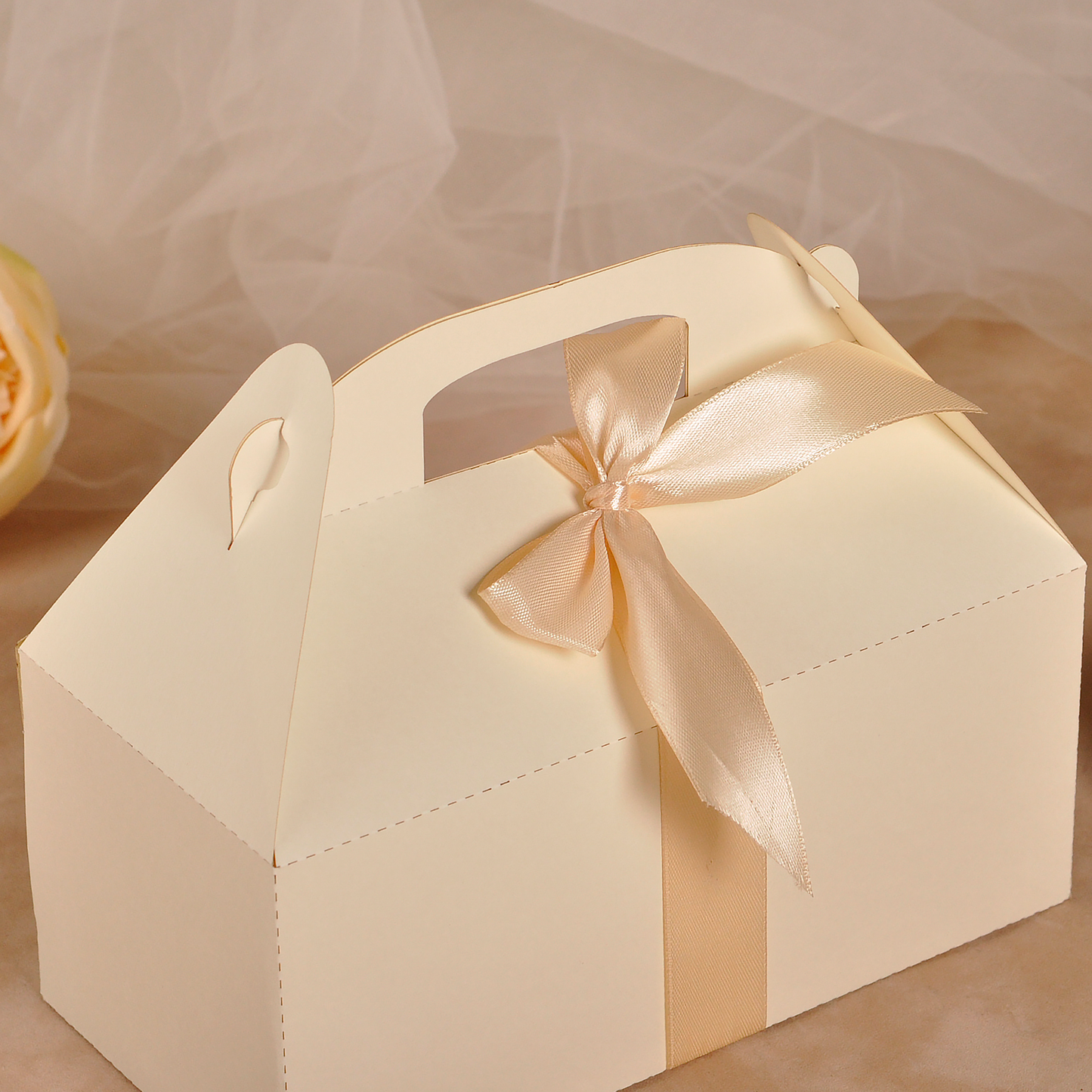 коробочки для тортів на весілля, коробочки для торта на свадьбу, коробочки для каравая, коробочки для каравая на свадьбу, коробочки для свадебного каравая, коробка для солодкого, коробки для солодкого на весілля, коробка на весілля для пляцків, Коробка для сладкого, Коробки для солодкого на весілля, Коробки для гостей та на весільне солодке, Коробочки для солодкого на весілля, Коробочки для солодкого,