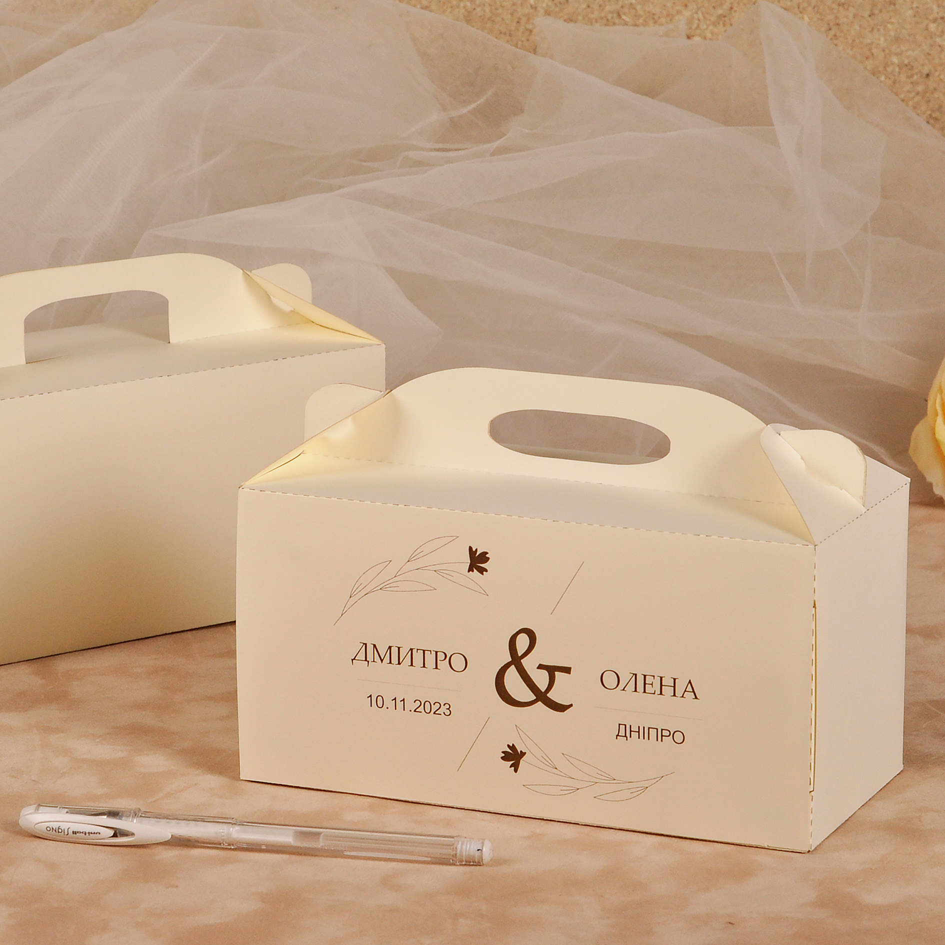 коробочки для тортів на весілля, коробочки для торта на свадьбу, коробочки для каравая, коробочки для каравая на свадьбу, коробочки для свадебного каравая, коробка для солодкого, коробки для солодкого на весілля, коробка на весілля для пляцків, Коробка для сладкого, Коробки для солодкого на весілля, Коробки для гостей та на весільне солодке, Коробочки для солодкого на весілля, Коробочки для солодкого,