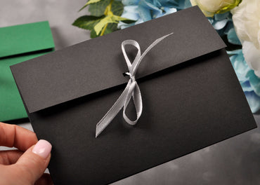 Конверт-обкладинка для сертифікатів C6 114 x 162 мм з щільного картону та стрічкою