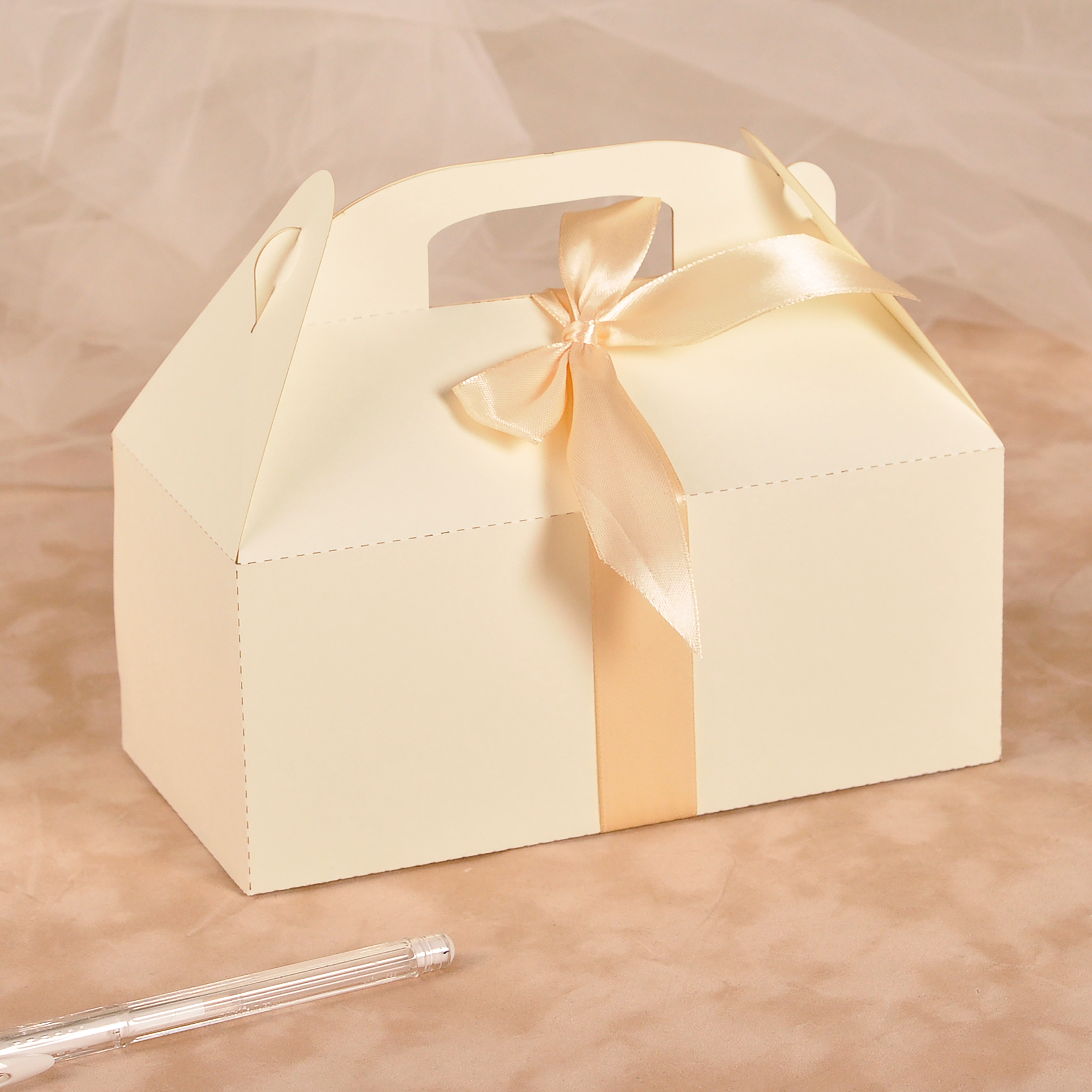 коробочки для тортів на весілля, коробочки для торта на свадьбу, коробочки для каравая, коробочки для каравая на свадьбу, коробочки для свадебного каравая, коробка для солодкого, коробки для солодкого на весілля, коробка на весілля для пляцків, Коробка для сладкого, Коробки для солодкого на весілля, Коробки для гостей та на весільне солодке, Коробочки для солодкого на весілля, Коробочки для солодкого,