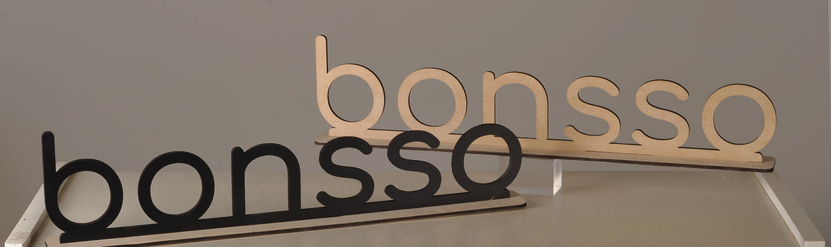 Написи bonsso на підставках