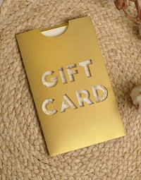 Подарунковий сертифікат золотий, з написом "GIFT CARD"